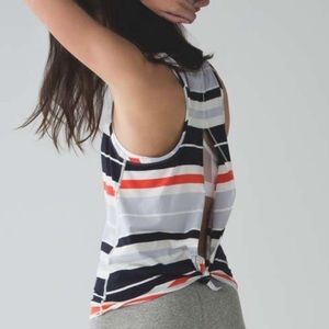 LULULEMON - all tied up tank